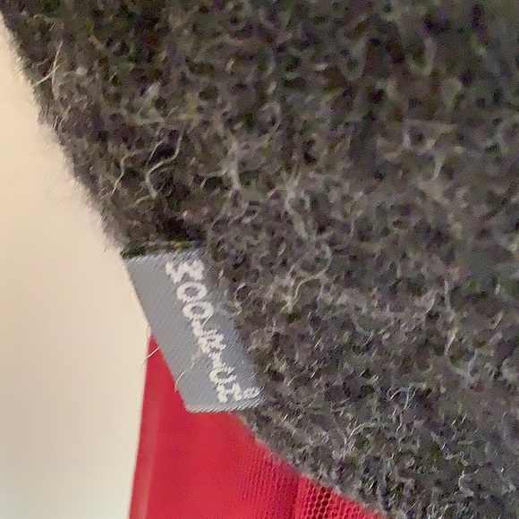 Woolrich Onyx Heather Zip front Wool Sweater with hood. Size Medium - Picture 7 of 11